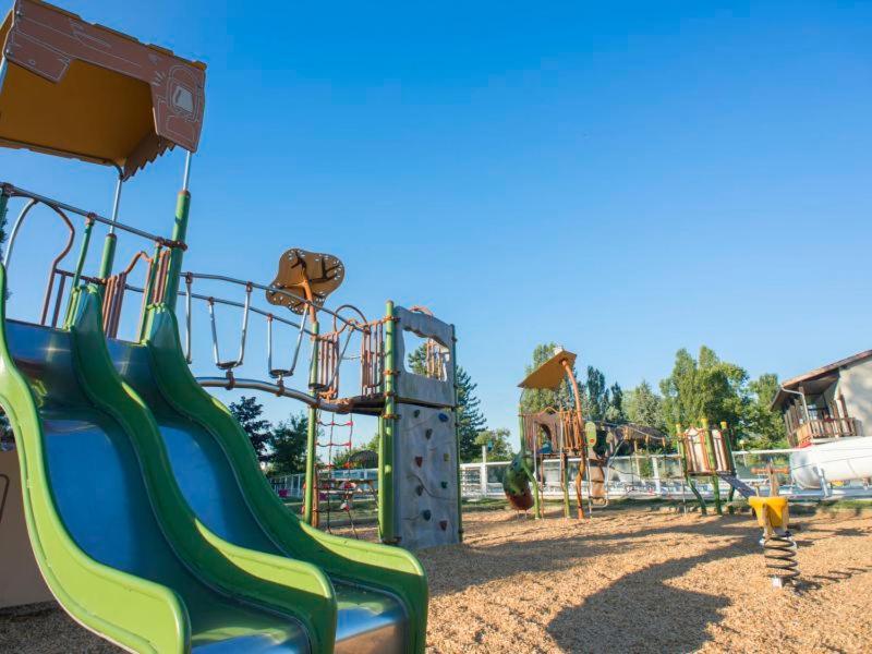 Camping Officiel Siblu Les Rives De Condrieu Exterior foto